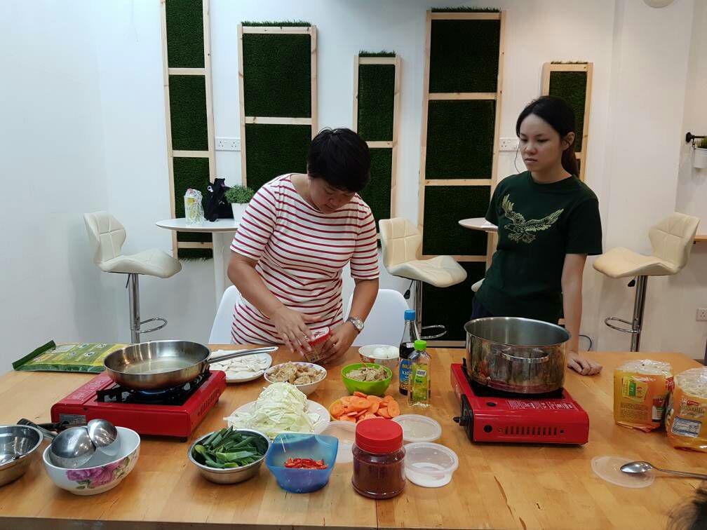 攝理韩式料理烹饪班进行过程 攝理韩式料理烹饪班进行过程